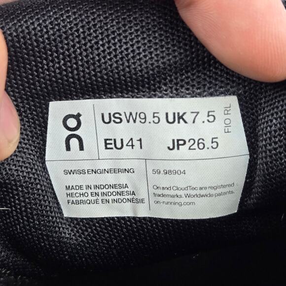 On Running Womens 9.5 Cloud 5 Black White Athletic Casual Gym Daily Running Shoe - Picture 12 of 12